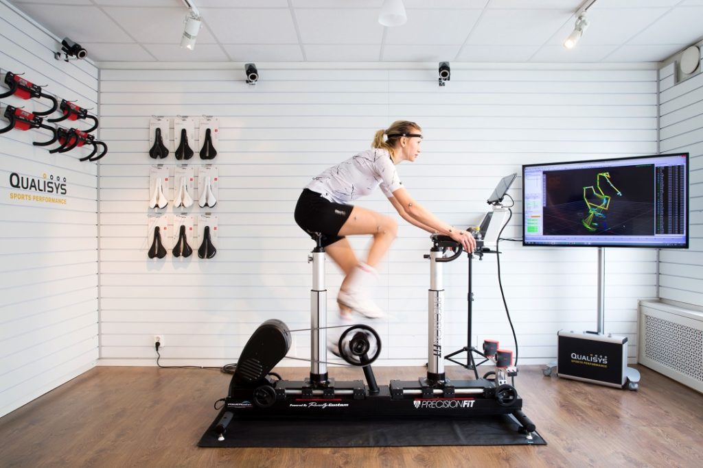 Qualisys motion capture Cycling analysis, cyclist with markers
